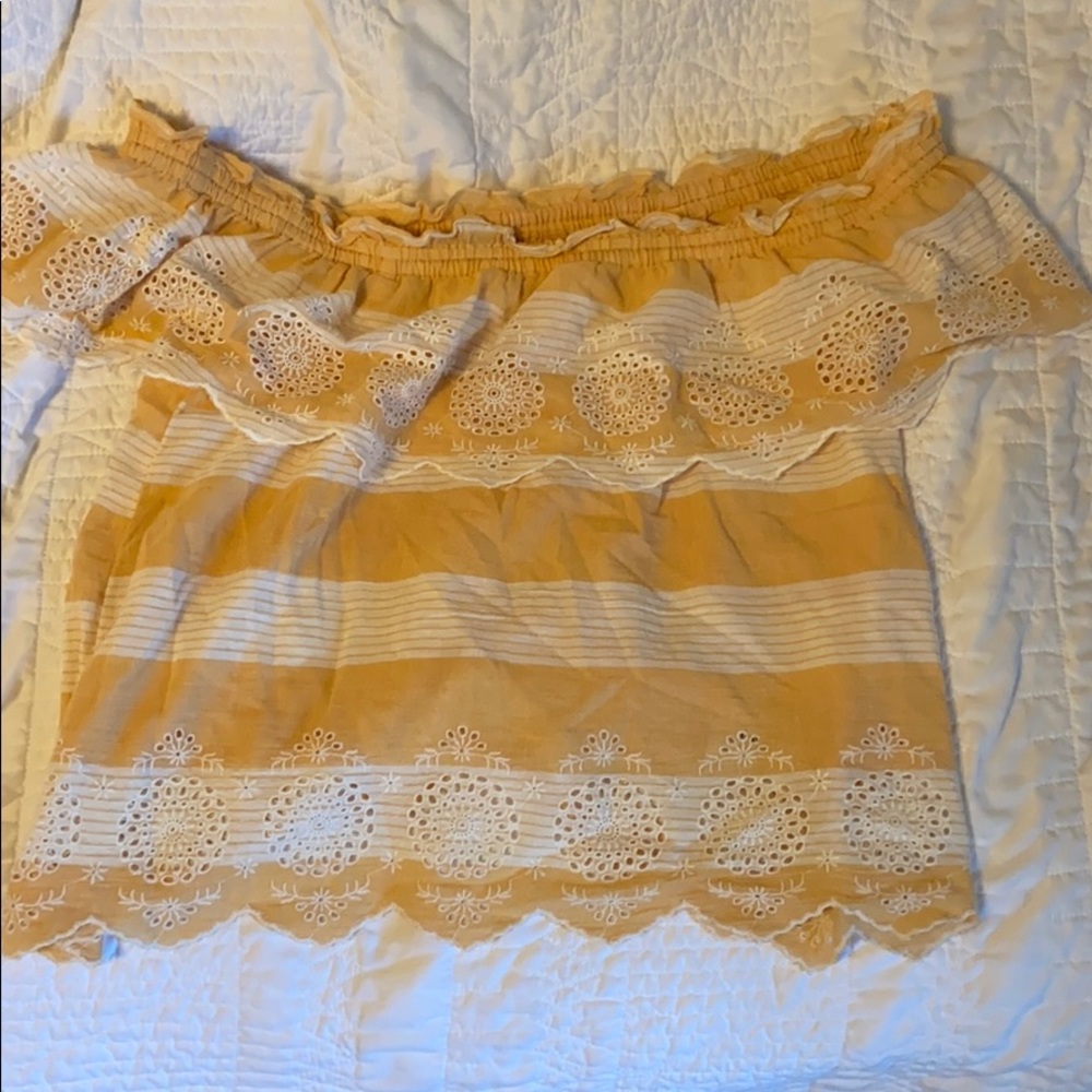 American Eagle off the shoulder top